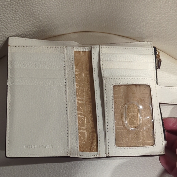 Lodis White Leather Wallet - Picture 5 of 10
